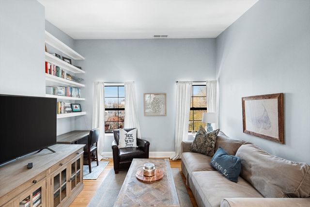 2 Monument Square 5, Boston, MA 02129
