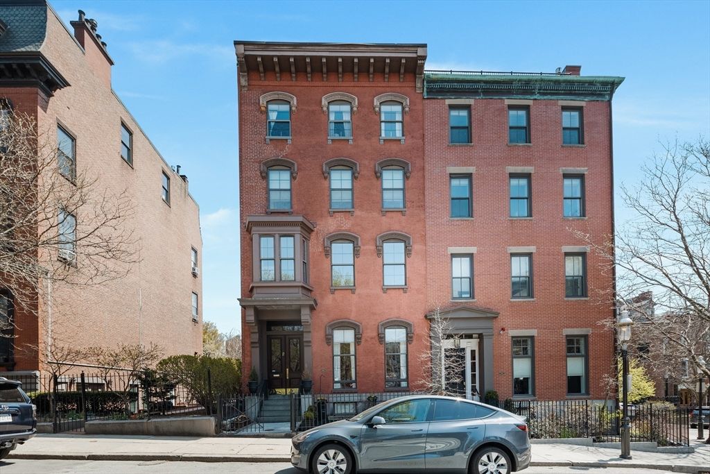 2 Monument Square 5, Boston, MA 02129