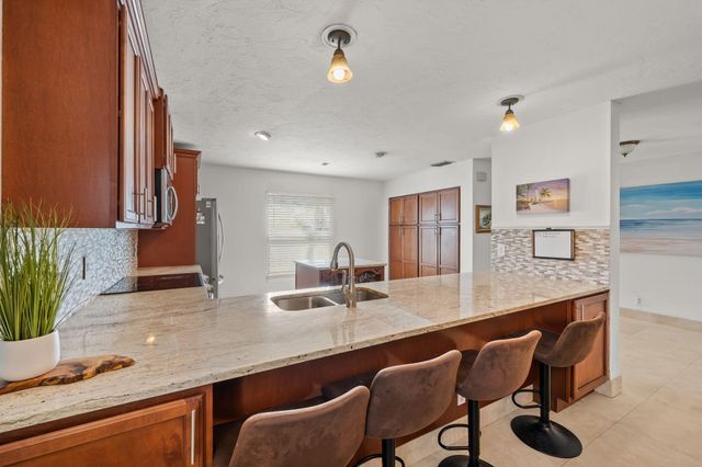 12634 White Coral Drive, Wellington, FL 33414