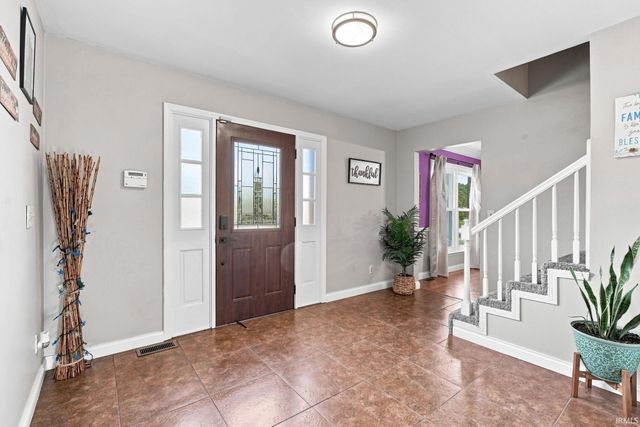 6711 Blue Spruce Drive, Newburgh, IN 47630