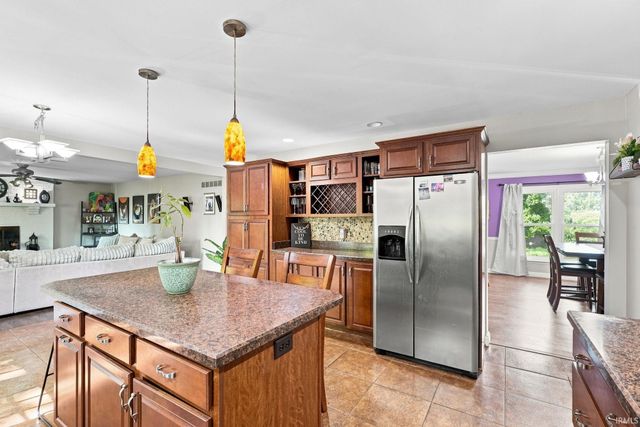 6711 Blue Spruce Drive, Newburgh, IN 47630