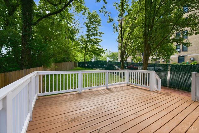 2548 Hackberry Street, Cincinnati, OH 45206