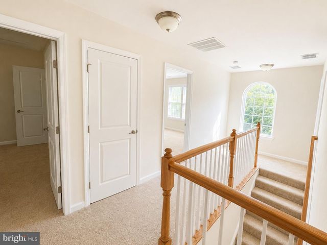 11 BRAEWOOD DR, Stafford, VA 22556