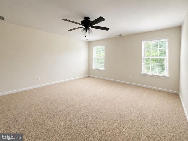 11 BRAEWOOD DR, Stafford, VA 22556