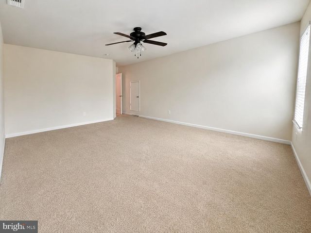 11 BRAEWOOD DR, Stafford, VA 22556