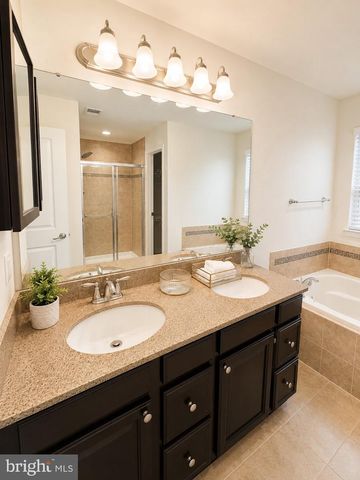 11 BRAEWOOD DR, Stafford, VA 22556