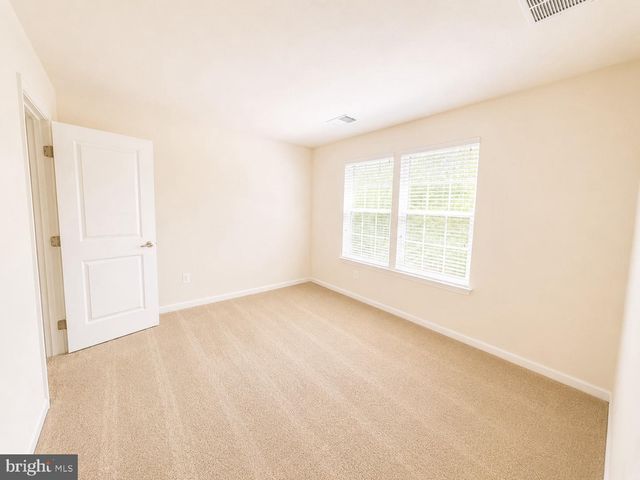 11 BRAEWOOD DR, Stafford, VA 22556