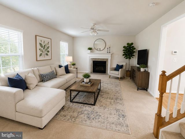 11 BRAEWOOD DR, Stafford, VA 22556