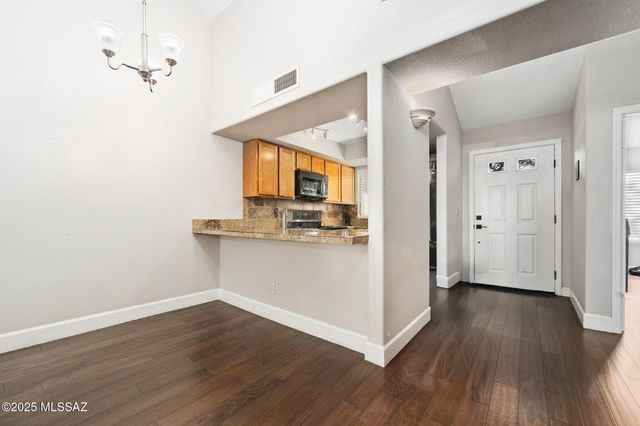 7601 N Calle Sin Envidia Apt 49, Tucson, AZ 85718