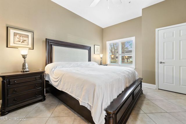 2230 Beach Drive, P-101, Gulfport, MS 39507