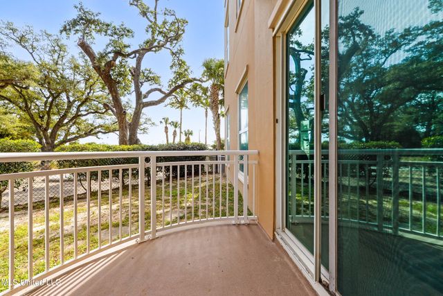 2230 Beach Drive, P-101, Gulfport, MS 39507
