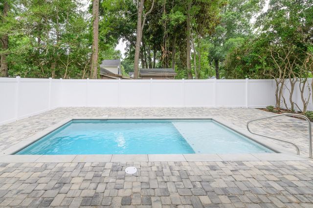 713 3rd Ave. N, Surfside Beach, SC 29575