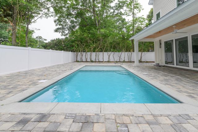 713 3rd Ave. N, Surfside Beach, SC 29575