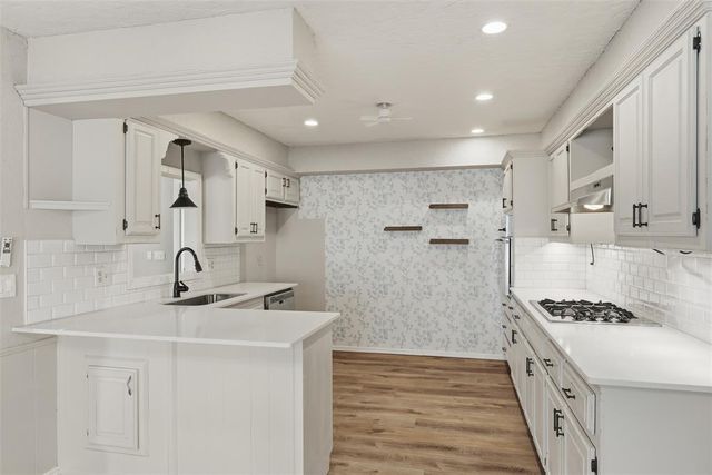 3300 Rock Creek Road, Edmond, OK 73013