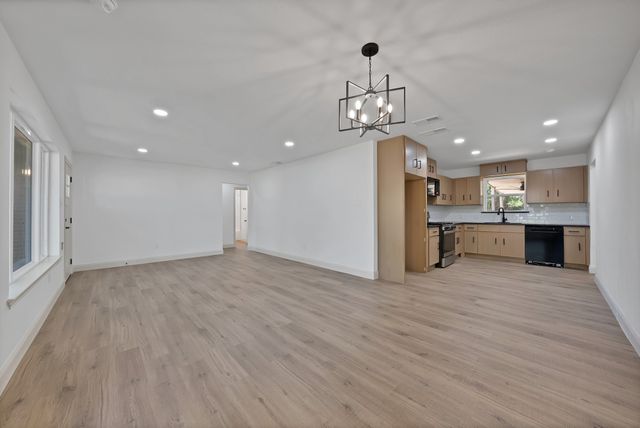 6224 Latta Street, Dallas, TX 75227
