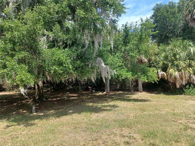 805 VELMA COURT, Tavares, FL 32778