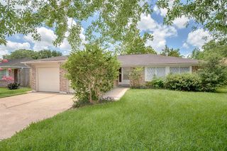203 Fleetwood Circle, League City, TX 77573
