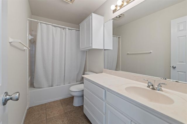 1124 Oaklands DR, Round Rock, TX 78681