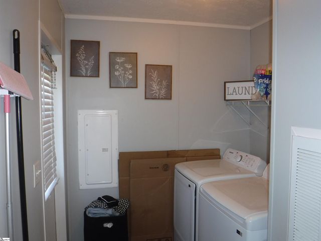 175 Madison Avenue, Wellford, SC 29385
