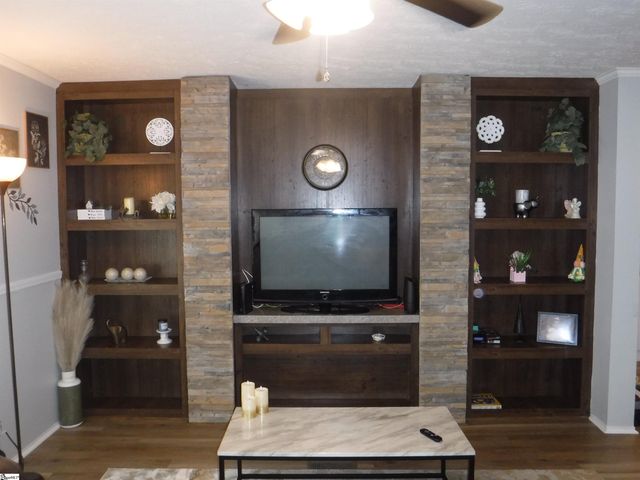175 Madison Avenue, Wellford, SC 29385