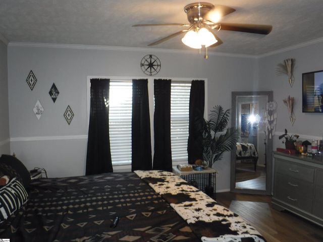 175 Madison Avenue, Wellford, SC 29385