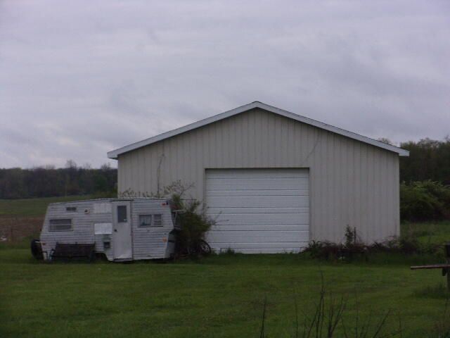 8221 Munson Highway, Hudson, MI 49247