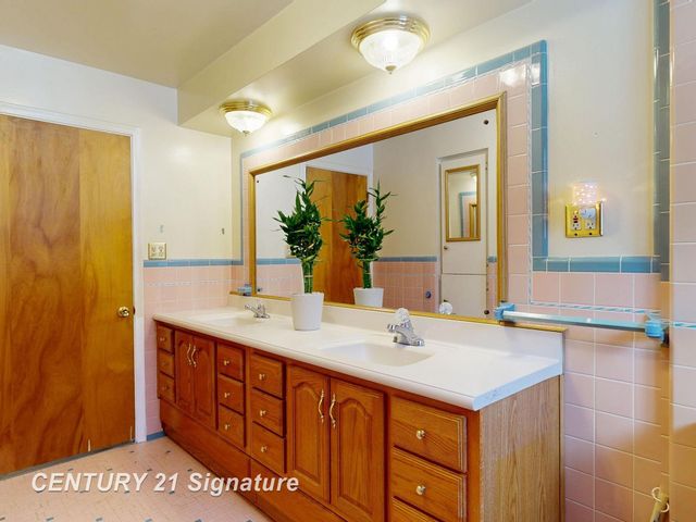3435 Swartz Street, Flint, MI 48507