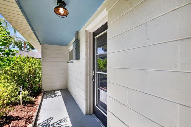 1012 N BAKER STREET, Mount Dora, FL 32757