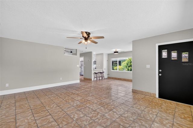 1012 N BAKER STREET, Mount Dora, FL 32757