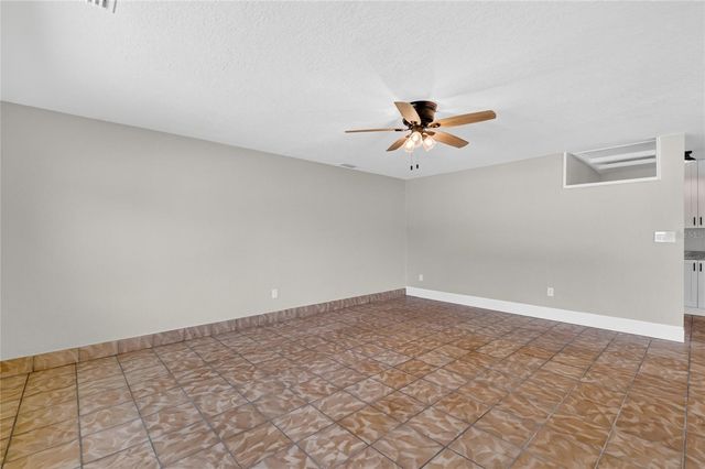 1012 N BAKER STREET, Mount Dora, FL 32757