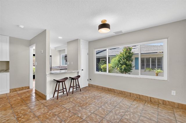 1012 N BAKER STREET, Mount Dora, FL 32757