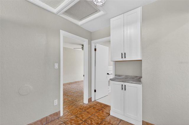 1012 N BAKER STREET, Mount Dora, FL 32757