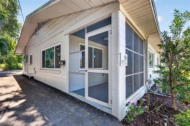 1012 N BAKER STREET, Mount Dora, FL 32757