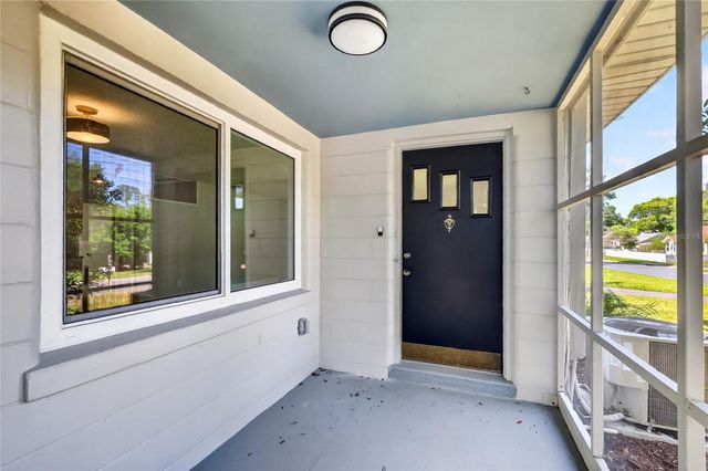 1012 N BAKER STREET, Mount Dora, FL 32757