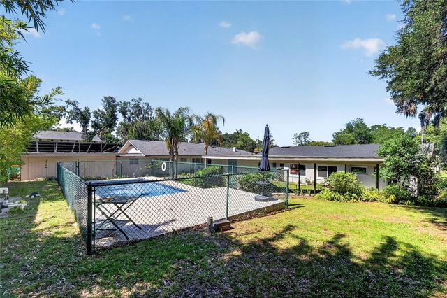 1012 N BAKER STREET, Mount Dora, FL 32757