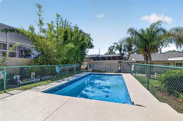 1012 N BAKER STREET, Mount Dora, FL 32757