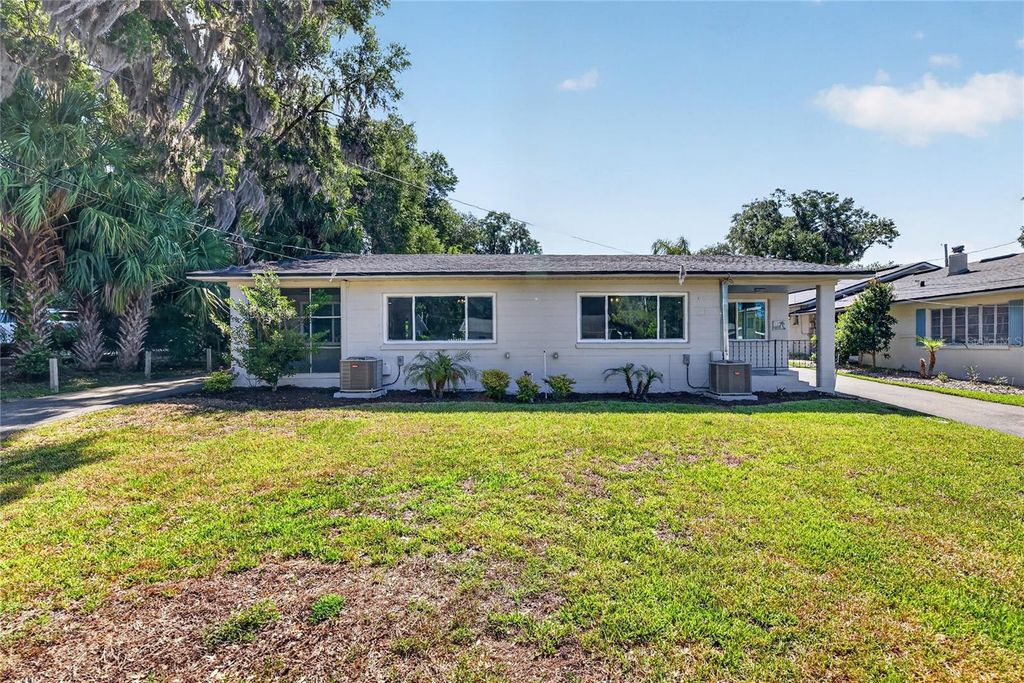 1012 N BAKER STREET, Mount Dora, FL 32757