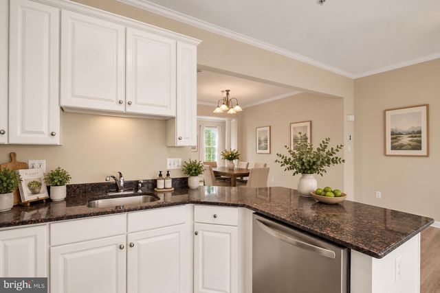 100 MEADOWS LN, Alexandria, VA 22304