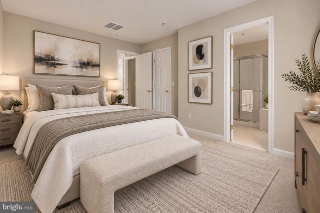 100 MEADOWS LN, Alexandria, VA 22304