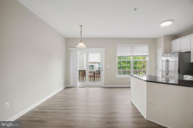100 MEADOWS LN, Alexandria, VA 22304