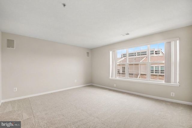 100 MEADOWS LN, Alexandria, VA 22304