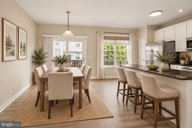100 MEADOWS LN, Alexandria, VA 22304