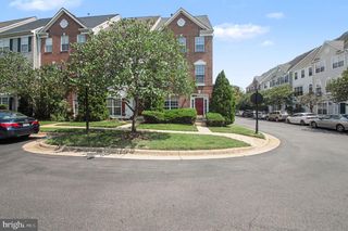 100 MEADOWS LN, Alexandria, VA 22304