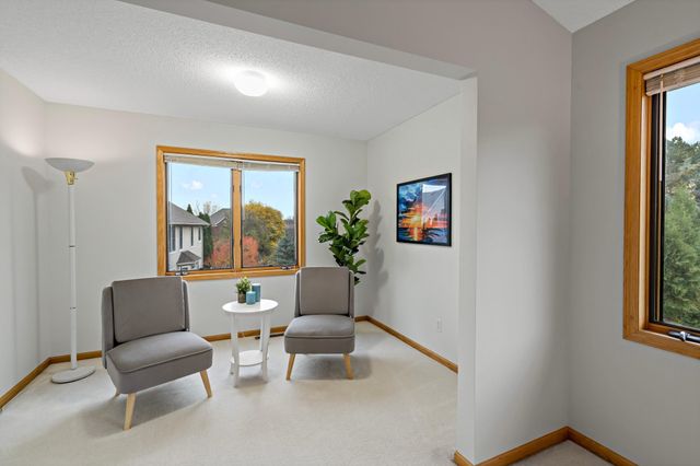 886 Oak Court, Eagan, MN 55123