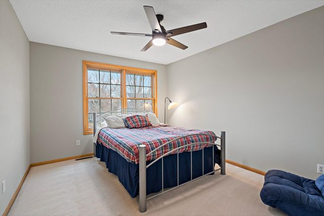 886 Oak Court, Eagan, MN 55123