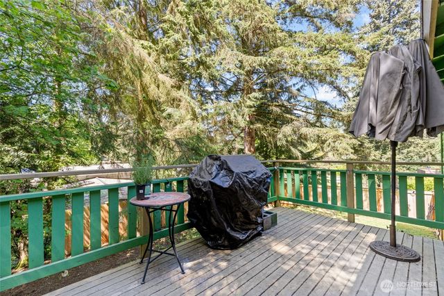 14622 57th Place W, Edmonds, WA 98026