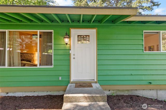 14622 57th Place W, Edmonds, WA 98026