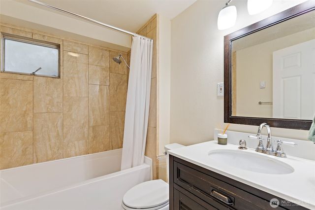14622 57th Place W, Edmonds, WA 98026