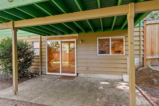 14622 57th Place W, Edmonds, WA 98026