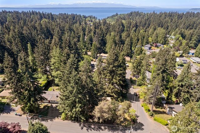 14622 57th Place W, Edmonds, WA 98026